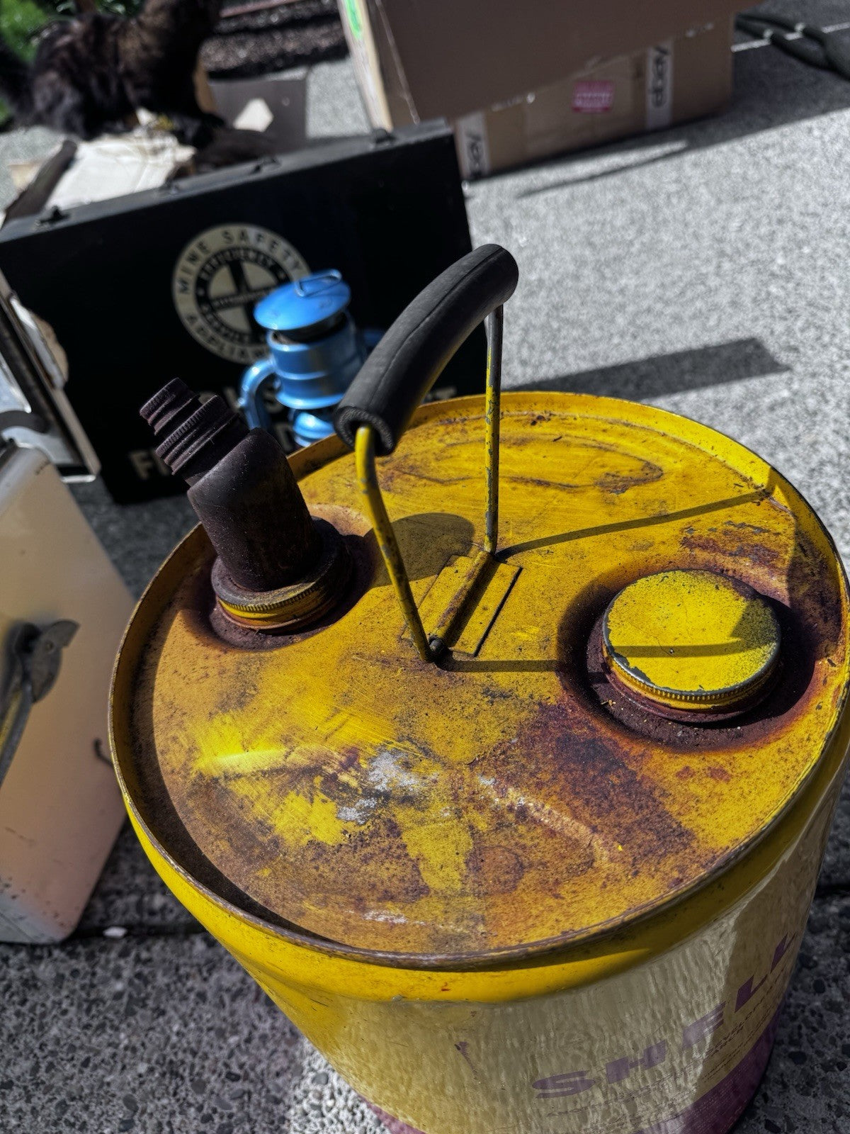 VINTAGE 1964 SHELL OIL 5 GALLON CAN SURFACE WEAR Original Condition