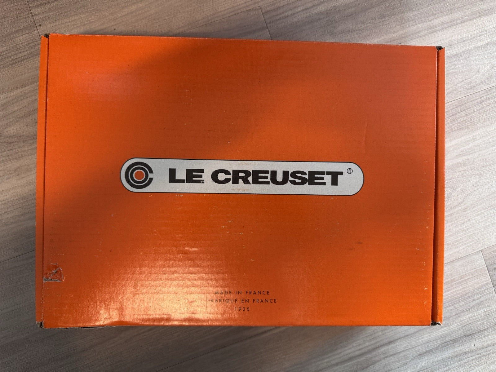 Le Creuset Signature Enamelled Cast Iron 28cm 9in Skillet Frying Pan - Red